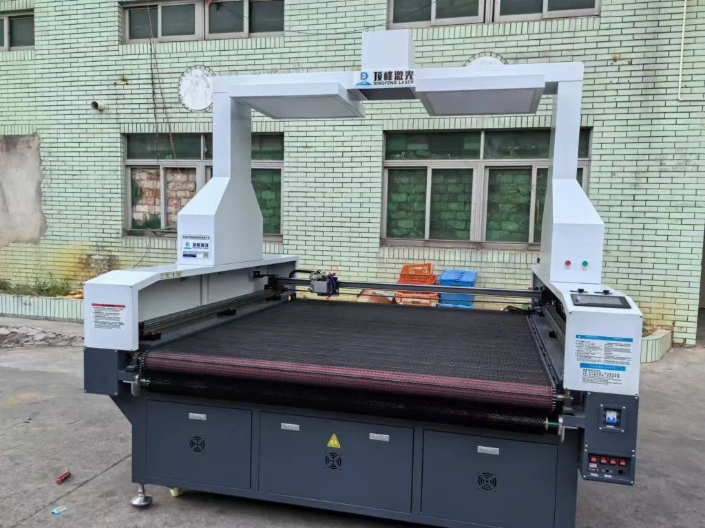 Fabric laser cutting machine working area for textile and garment production