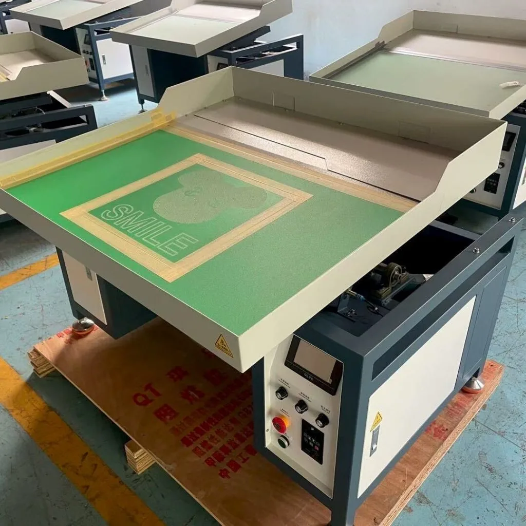 Rhinestone shaking machine with vibrating feeder and rotary drilling system for automatic template making